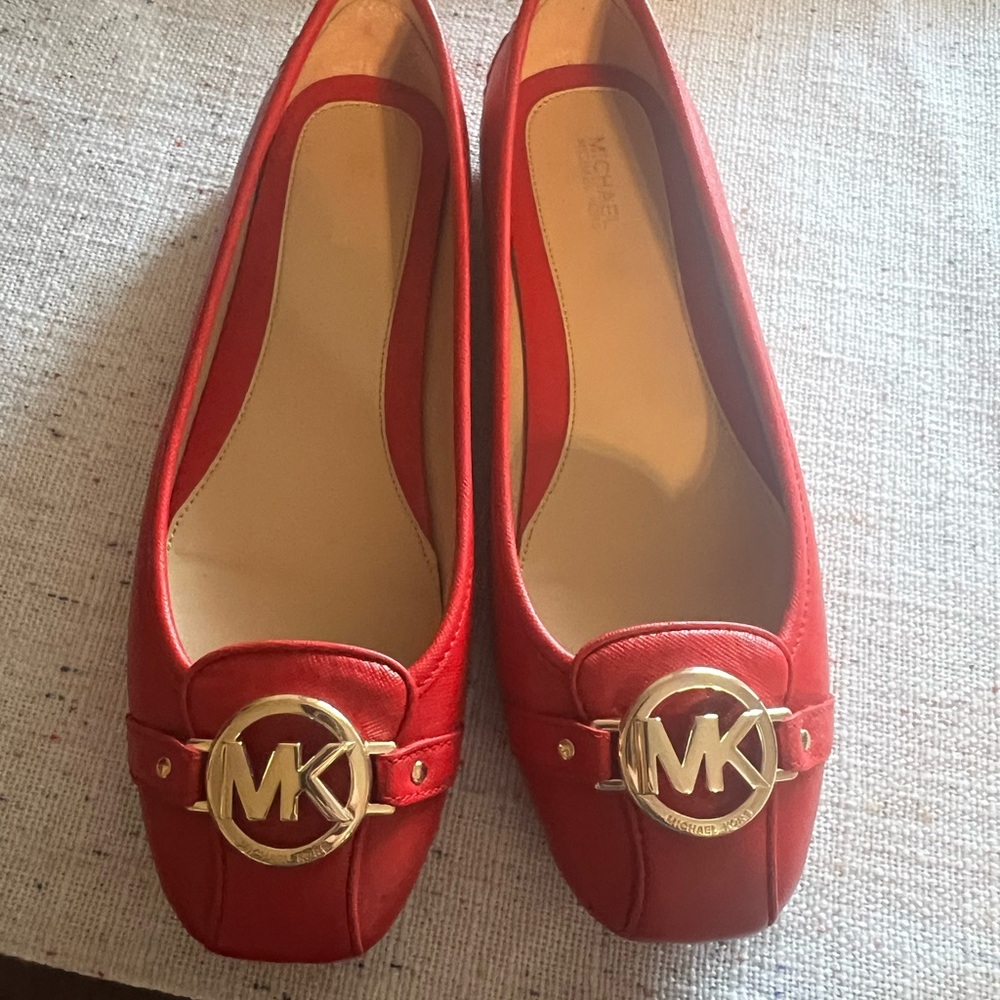 New Michael Kors Fulton flat red leather
